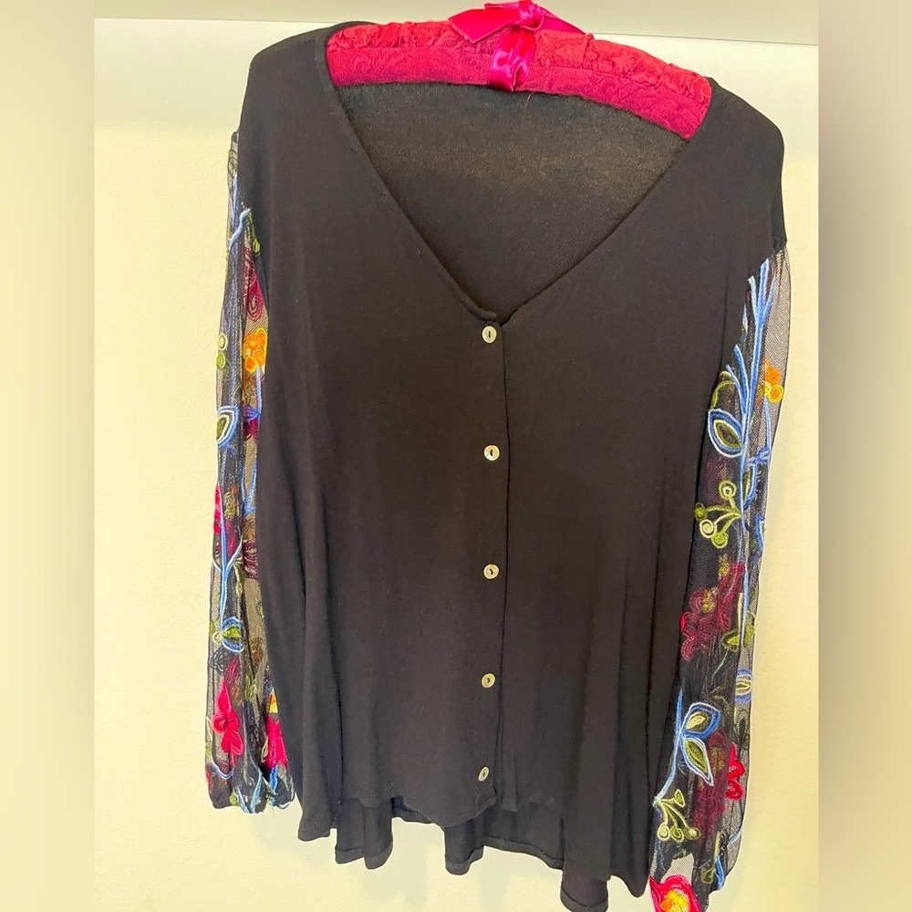 Fine gauge cardigan with embroidered illusion sleeves size medium